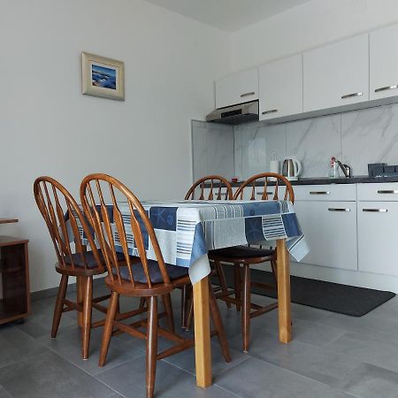 Apartmani Mare Нови-Винодолски Экстерьер фото